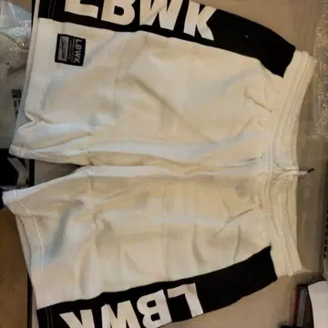 LBWK 숏 팬츠 화이트/블랙