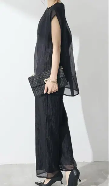 접촉 냉감 시어 프렌치 레이어드 탑 + 팬츠 블랙 후라네 같은 형태