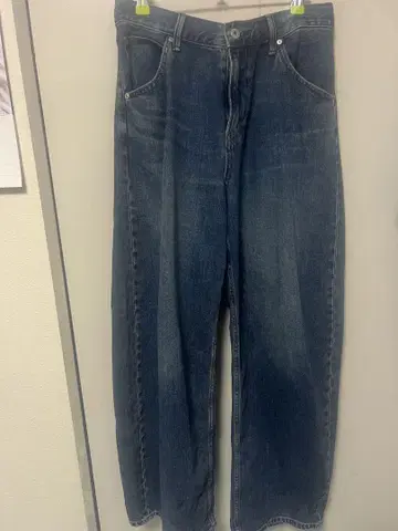 유니클로 배기 커브 청바지 28