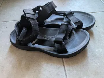 Teva 스포츠 샌들 블랙 US10