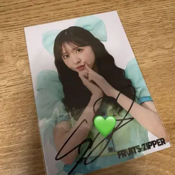 FRUITS ZIPPER 사쿠라이 유이 사인 브로마이드 그래픽
