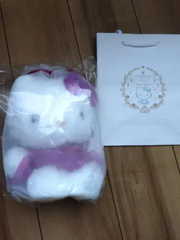 헬로키티 카할라 엑시브 한정판