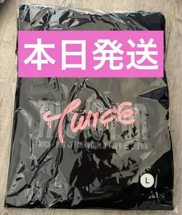 twice 허벅지 티셔츠