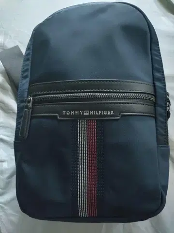 타미힐피거 (미사용) NAVY 나일론 바디백