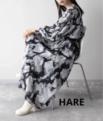 새상품 HARE 콜라주 패턴 셔츠 & 롱 스커트 by 톤다린고 셋업