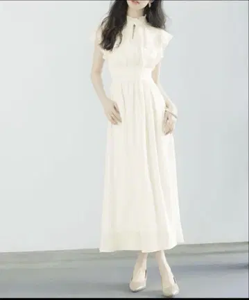 [즉시 발송] 미착용 새상품 프릴 칼라 롱 원피스 아이보리
