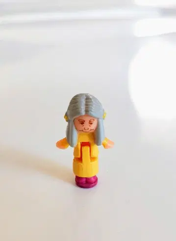 폴리 포켓 다크 핑크 팬 타임 클락 인형 할머니