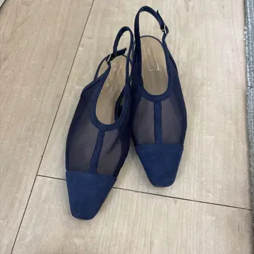 네이비 메쉬 스웨이드 샌들