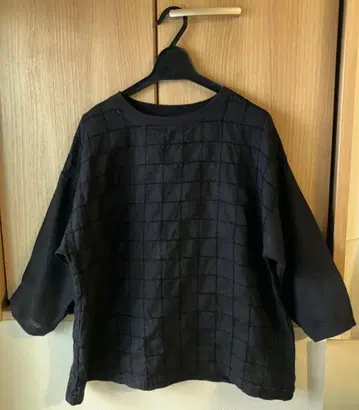 나카가와 마사시치 상점 '격자 자수 린넨 티셔츠'