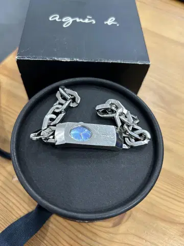 에네스베 브레스 손목시계 여성용 실버 x 다이얼 면 블루