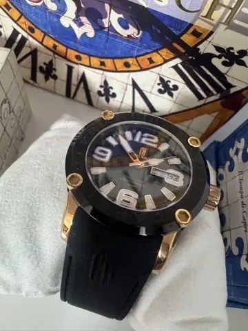 CAPRI WATCH 블랙 골드 시계 [새상품급]