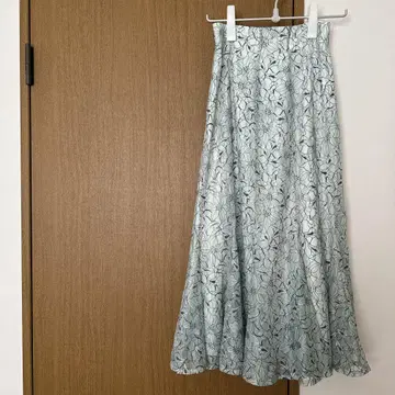 릴리안 캐럿 레이스 머메이드 스커트