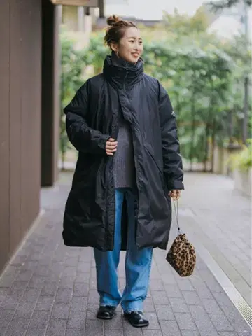 데상트 ALLTERRAIN 81 별주 코트 몬스터 후드티