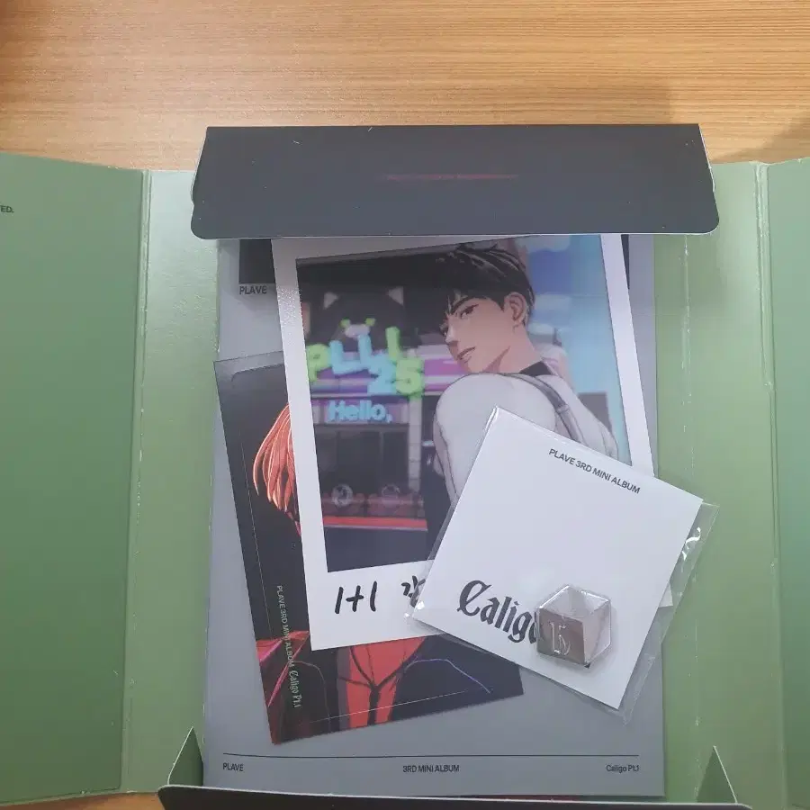 PLAVE | 플레이브 PLAVE Caligo Unsealed Album Vanguard ver