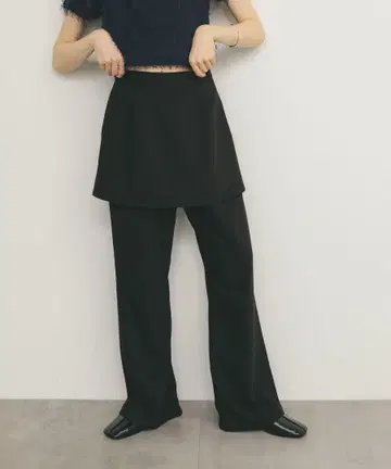 KBF 스커트 레이어드 플레어 팬츠
