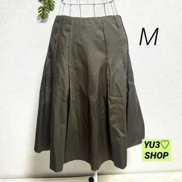 유나이티드 올리브색 M 무릎 기장 플레어 스커트 플리츠 디테일 면100%