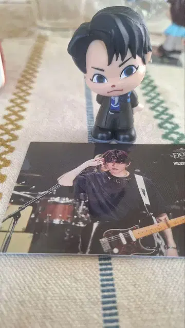 애니메이션 피규어 및 트레이딩 카드 세트