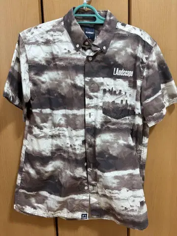 XLARGE 반팔 셔츠 M 사이즈