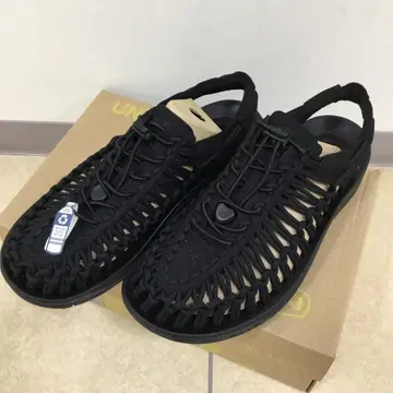 새상품) 킨 유니크 28.5cm KEEN 샌들 1014097 스테디셀러