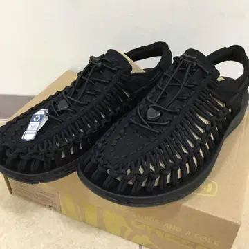 새상품) 킨 유니크 27.5cm KEEN 샌들 1014097 스테디셀러
