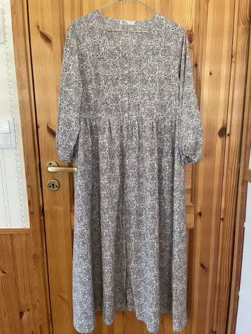 주름이 생기지 않는 롱 원피스