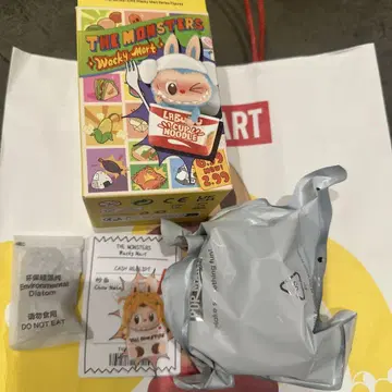 popmart 팝마트 라부부 labubu wacky mart