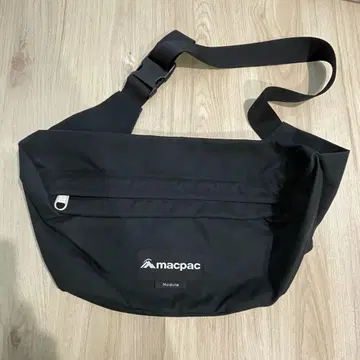 macpac module 블랙 숄더백 웨스트 파우치