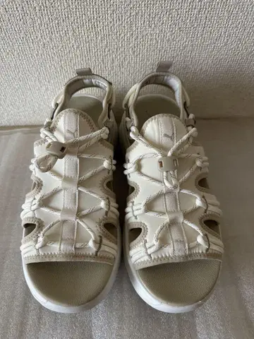 새상품급 PUMA 시리아 웨지 샌들 23cm
