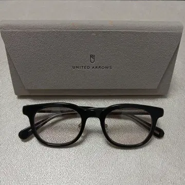 UNITED ARROWS & Zoff 블랙 안경 (도수 없음)