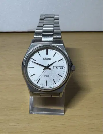SEIKO SPIRIT 손목시계