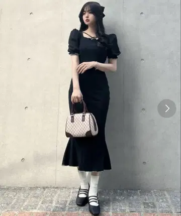 TITTY&CO. 프론트 크로스 머메이드 원피스