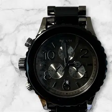 NIXON THE 42-20 CHRONO 블랙 x 건메탈
