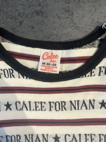 Calee 티셔츠 M 사이즈