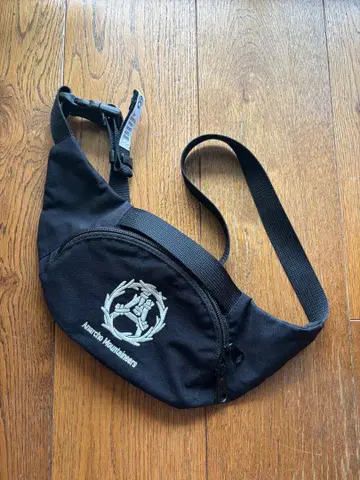MOUNTAIN RESEARCH 바디 백 Bootleg Pack2