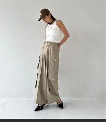 트렁크88 Glossy Cargo Pants