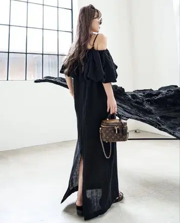 Glam Lips 그램립스 린넨 오프숄더 One-piece
