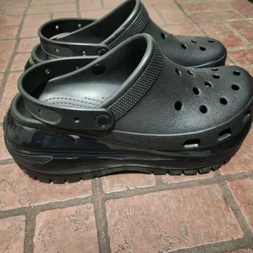 Crocs 메가 크러쉬 크로그