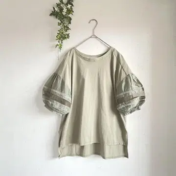 TRAZZO DONNA 트라조 도나 볼륨 슬리브 셔츠 2021 SS