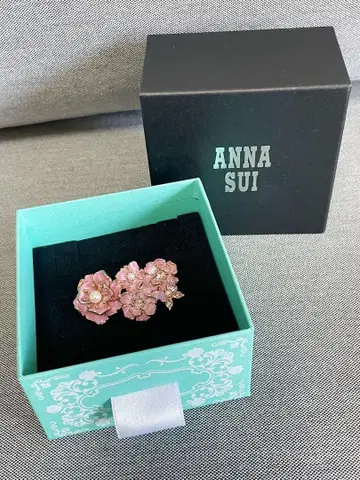 ANNA SUI 안나수이 겹벚꽃 나비 버터플라이 브로치 핑크 현행 모델