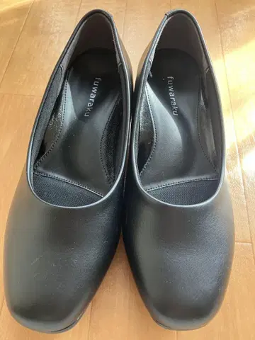 fuwaraku 블랙 펌프스 22cm