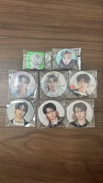 Straykids Lee Know 리노 캔뱃지