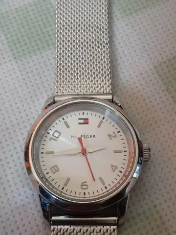 HILFIGER 화이트 다이얼 메쉬 손목시계