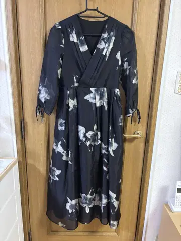 꽃무늬 랩 원피스 긴팔 플로어 길이