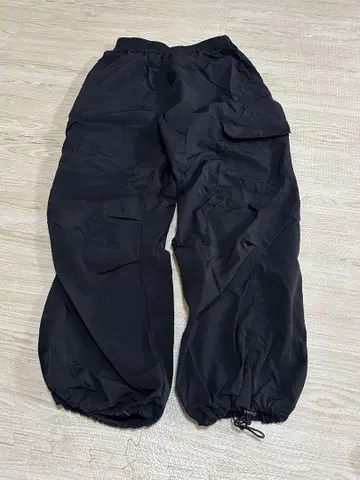 블랙 조거 팬츠 어반 리서치