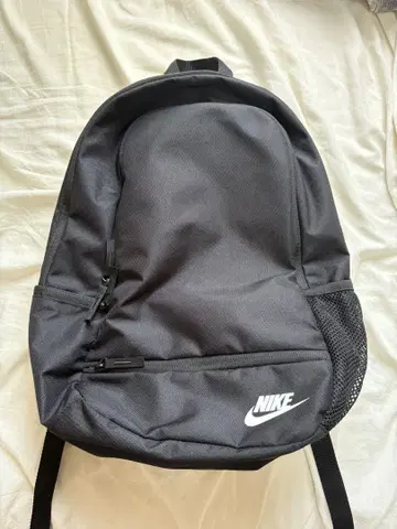 Nike 블랙 백팩