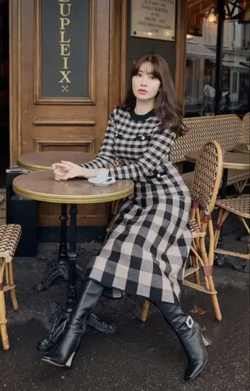 체커보드 자카드 니트 드레스