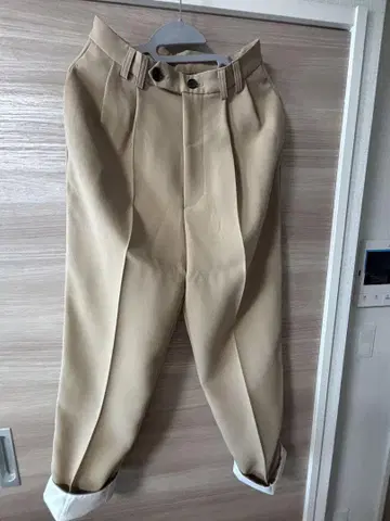 집소피아 베이지 헴 팬츠