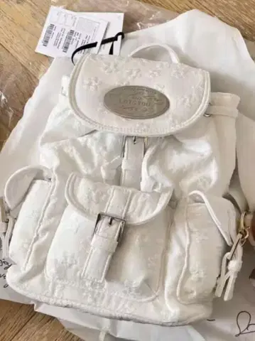 LOTSYOU 백팩 레이스 화이트
