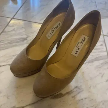 JIMMY CHOO 베이지 스웨이드 하이힐