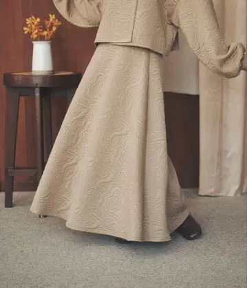 moi tytto 퀼팅 플레어 롱 스커트